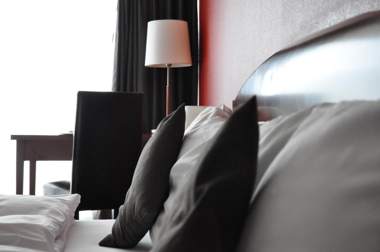 Hotel Rallye & Entrees Aux Bains De La Gruyere ビユール エクステリア 写真